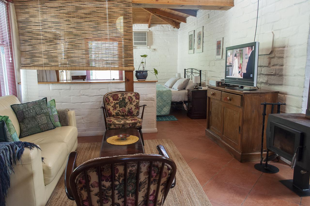 Trevalia Accommodation Penwortham Extérieur photo