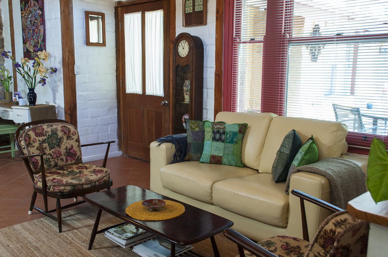 Trevalia Accommodation Penwortham Extérieur photo