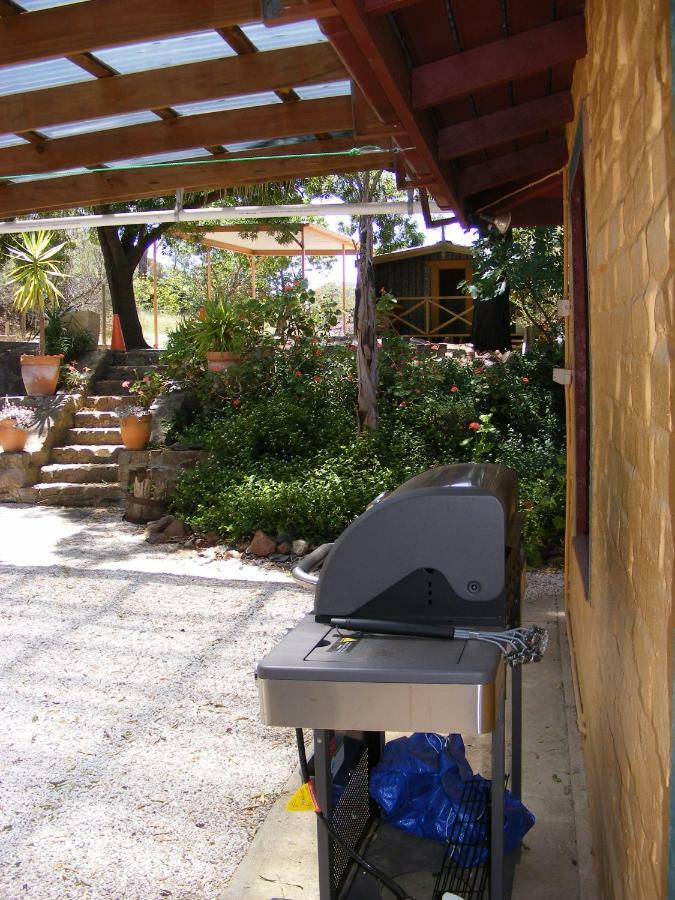 Trevalia Accommodation Penwortham Extérieur photo
